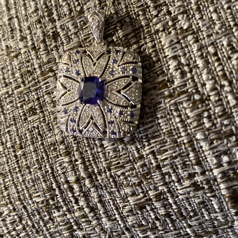 JTV 18” Bella Luce Esotica Tanzanite pendant - Picture 6 of 14